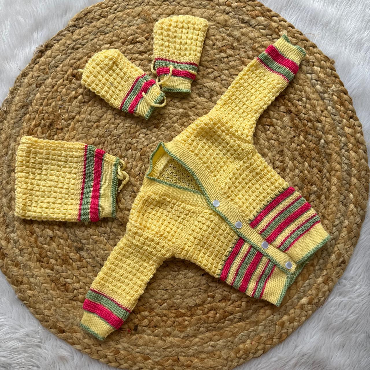 Baby sweater - Yellow