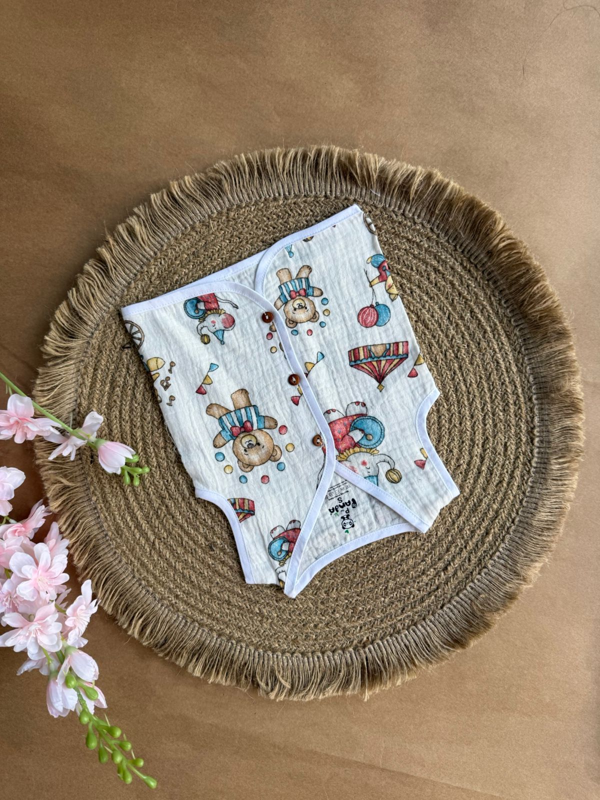 Crinkled Muslin Baby Jabla – Circus With Teddy