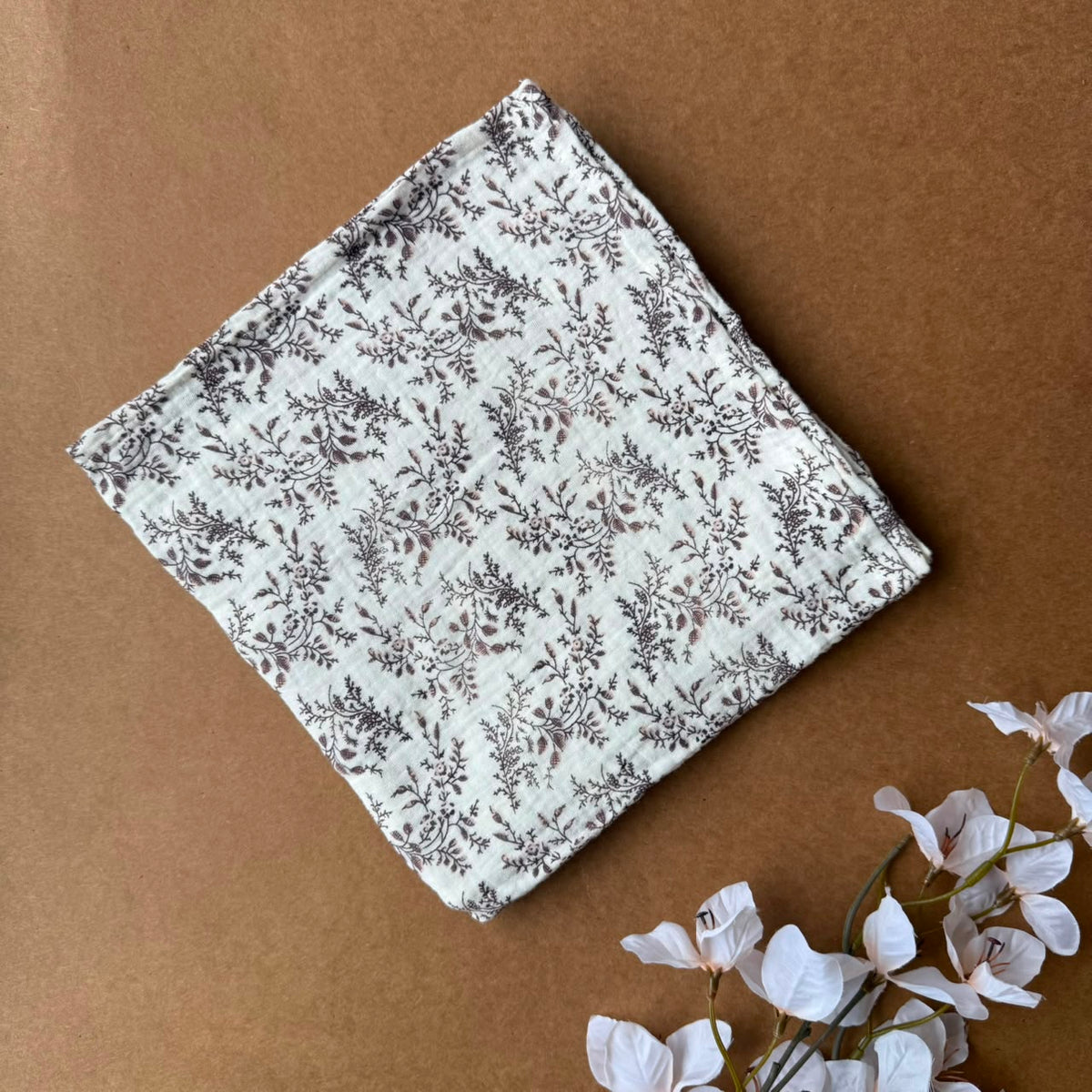 Premium double layer crinkled swaddle - Leaves
