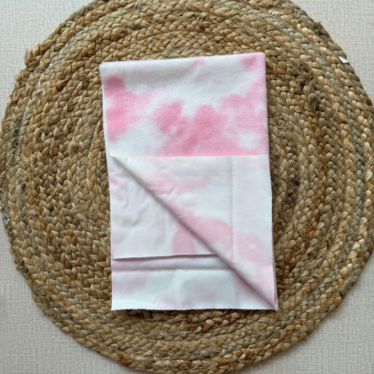 Pinky White Printed - Dry Sheet