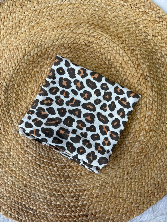 Pack of 2 Muslin Towels - Cheetah and Pattern