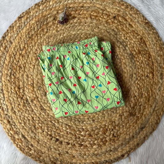 Women Pyjama Pant With rope and packet - Green Hearts