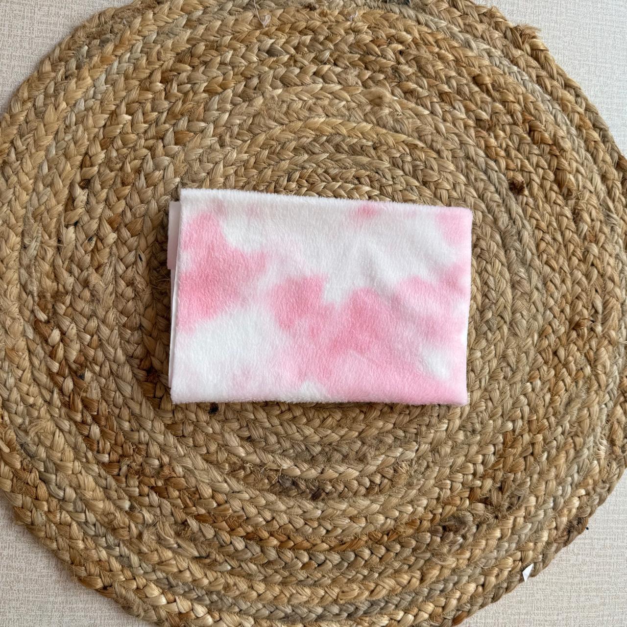 Pinky White Printed - Dry Sheet