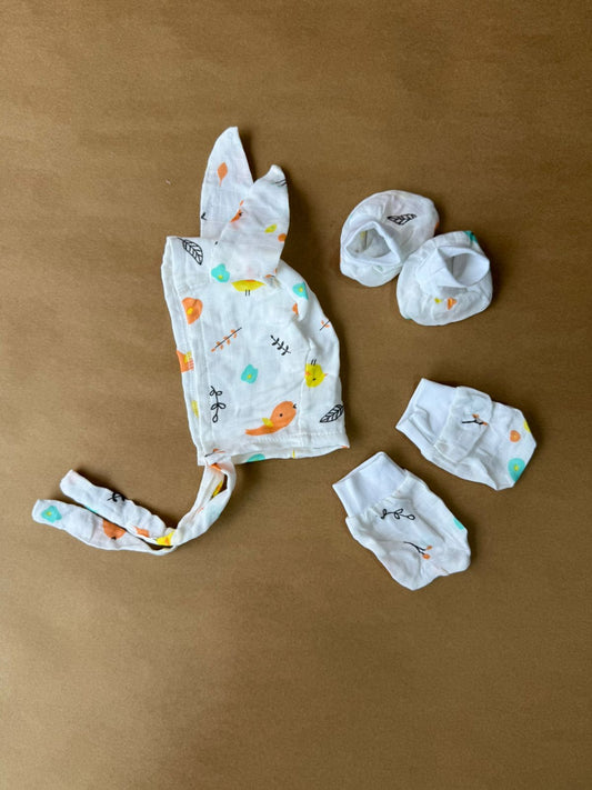 Muslin cap, mitten and booties - Birds