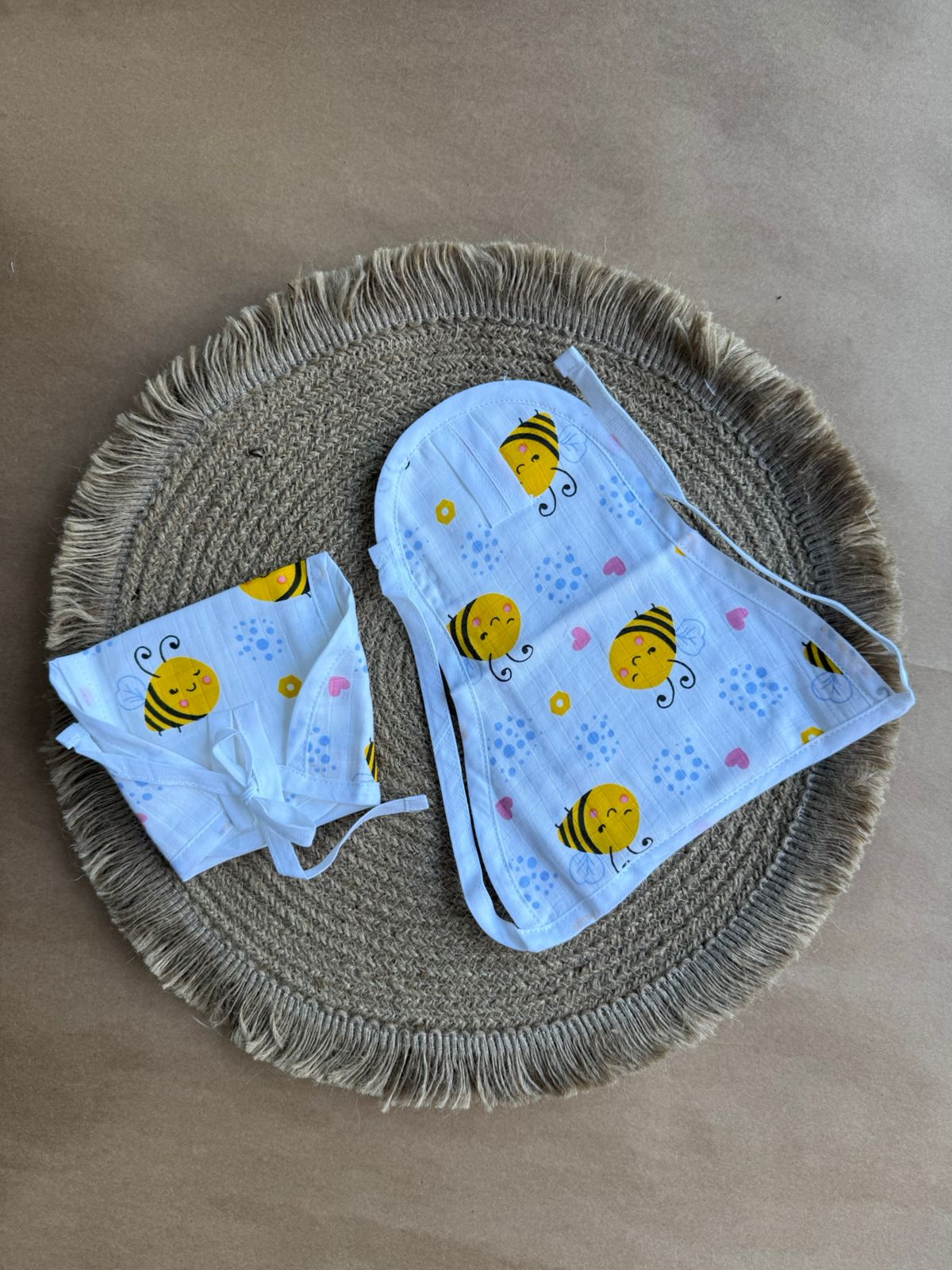 Premium Muslin Baby Nappy - Honey Bee