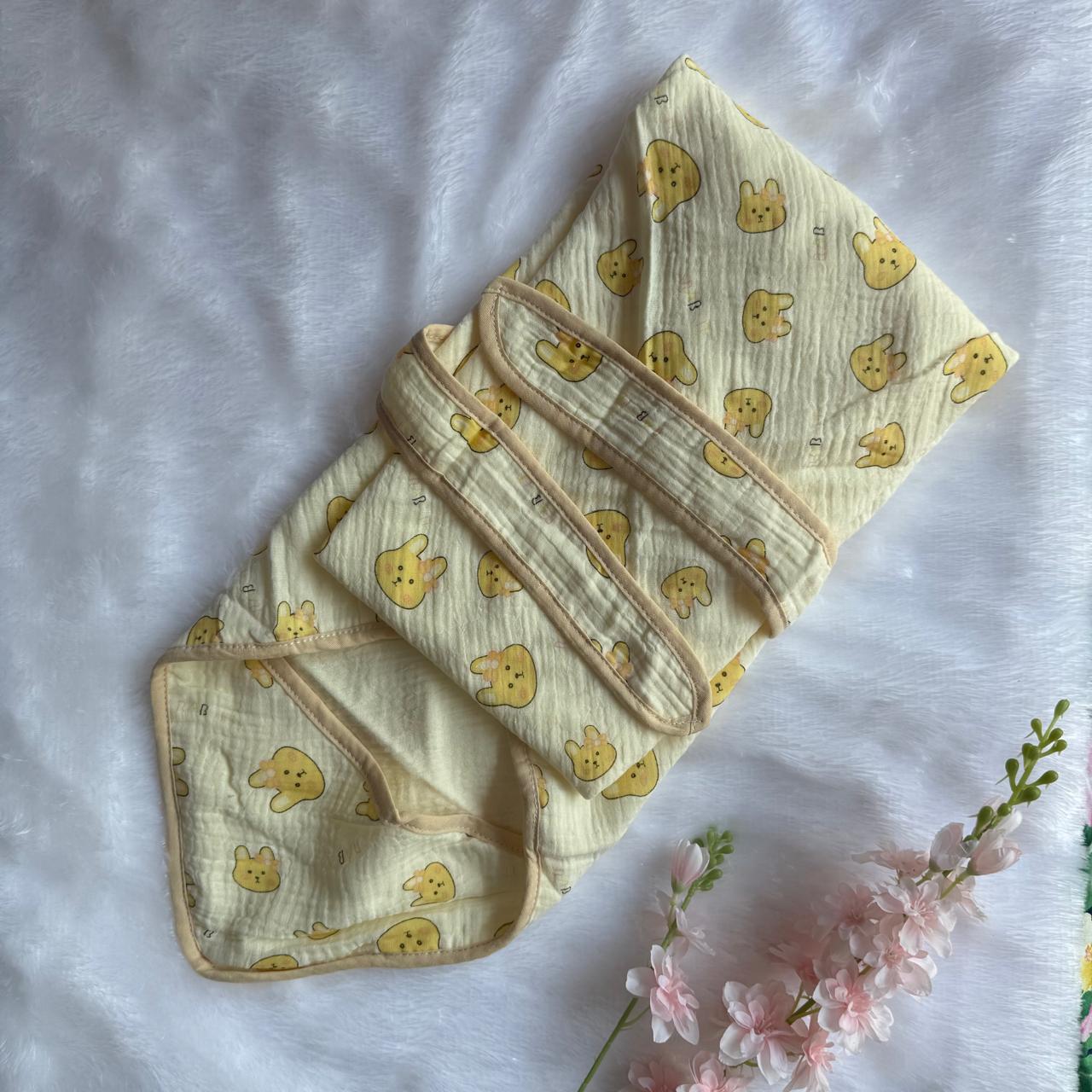 Crinkled Muslin  Hooded Towel - Yellow Kitty  Face
