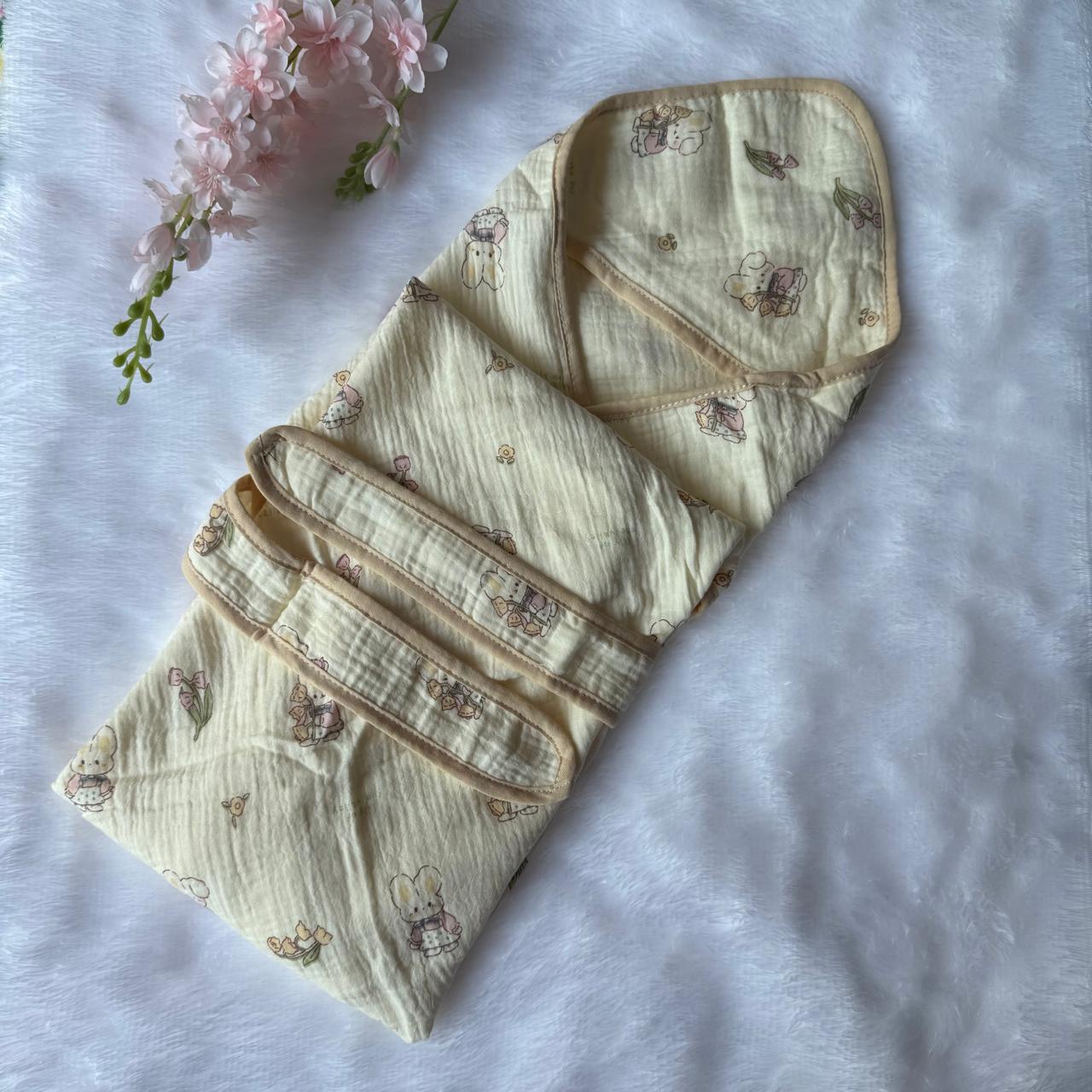 Crinkled Muslin  Hooded Towel - Kitty with Lilly