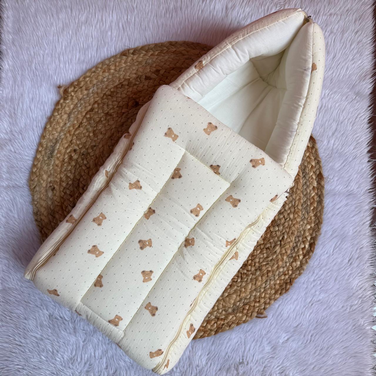 Crinkled Muslin Baby Carry Bed - Teddy Bears
