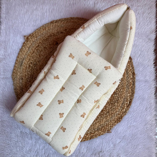 Crinkled Muslin Baby Carry Bed - Teddy Bears