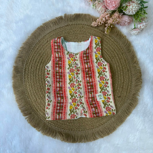 Reversable Muslin Baby Jabla - Red & Count Tree