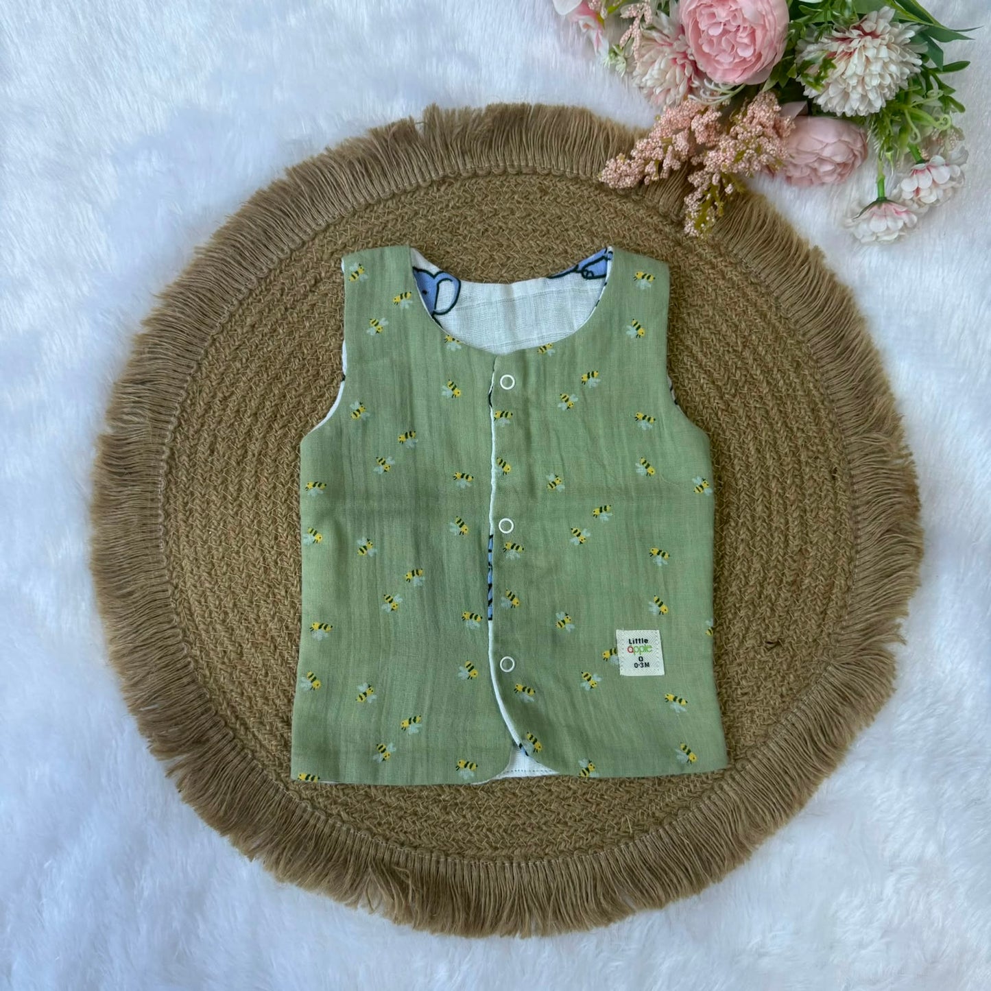 Reversable Muslin Baby Jabla - Green & Elepants