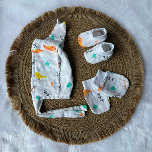 Muslin cap, mitten and booties - Birds