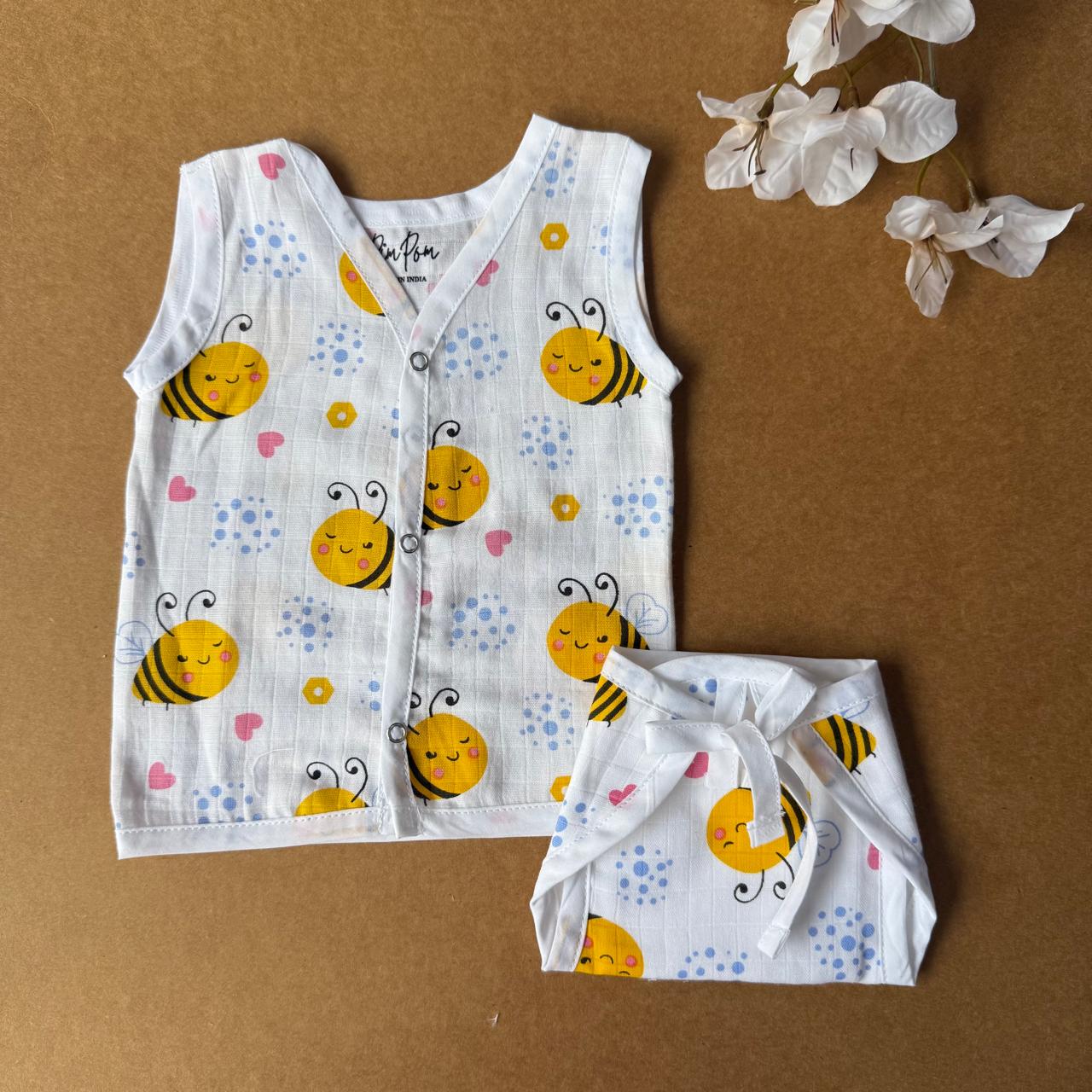 Muslin Baby Jabla and Nappy Combo - Honey Bee