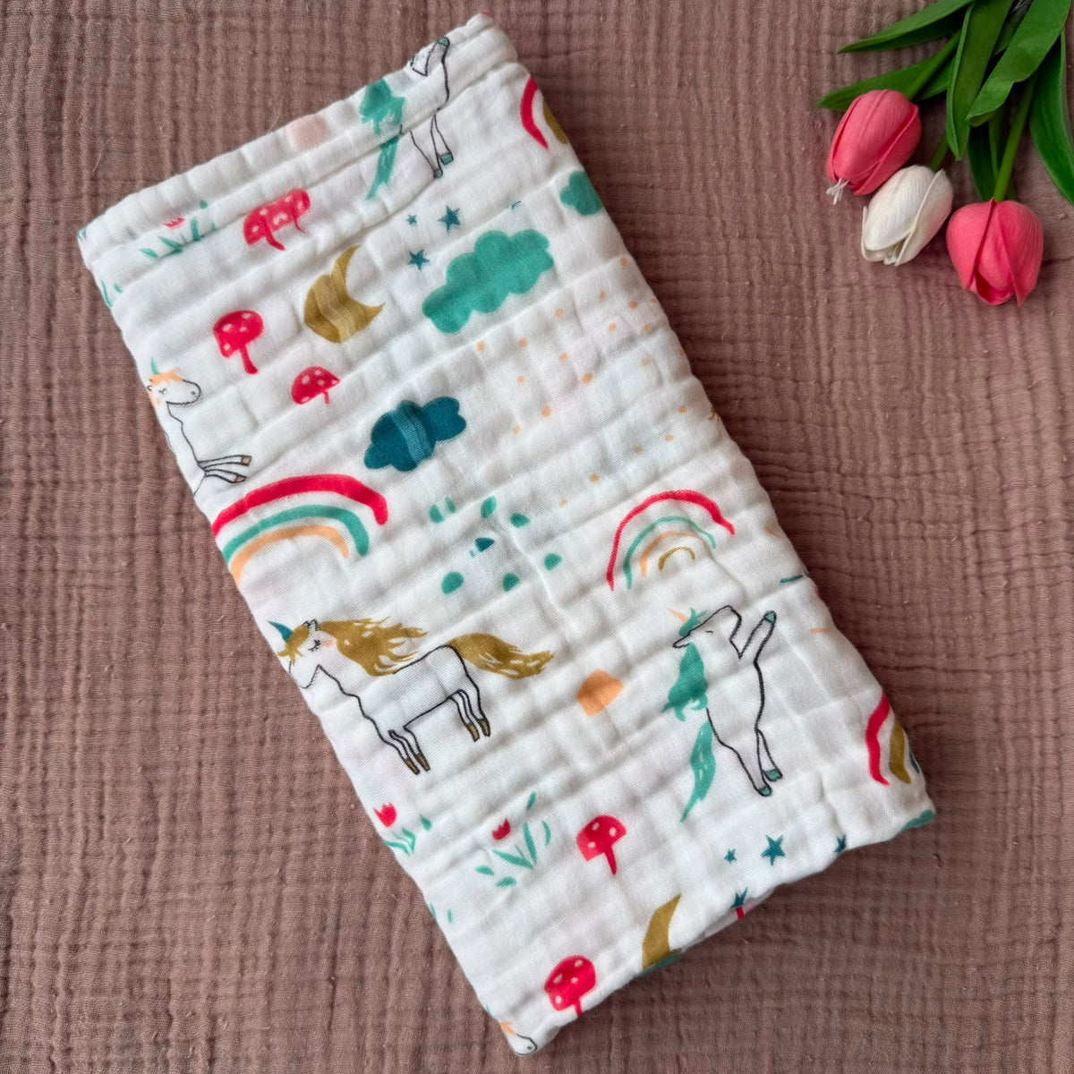 Muslin 6 Layer Bath Towels - Red Rainbow